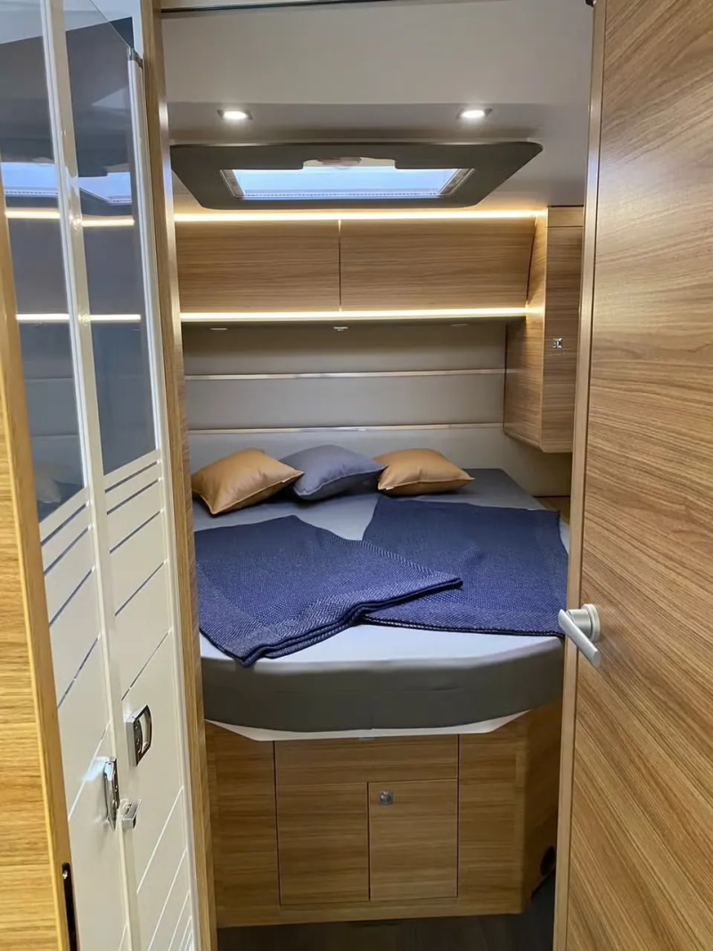 Adria 700 Sonic DC plus