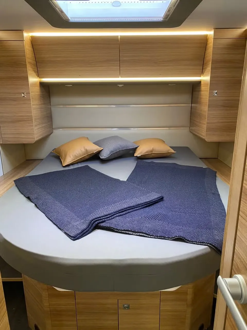 Adria 700 Sonic DC plus