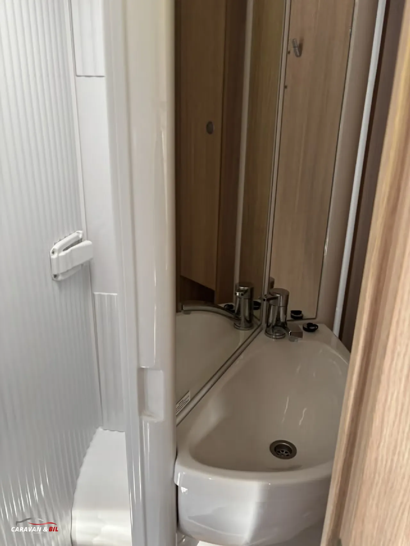 Sunlight Compact V66