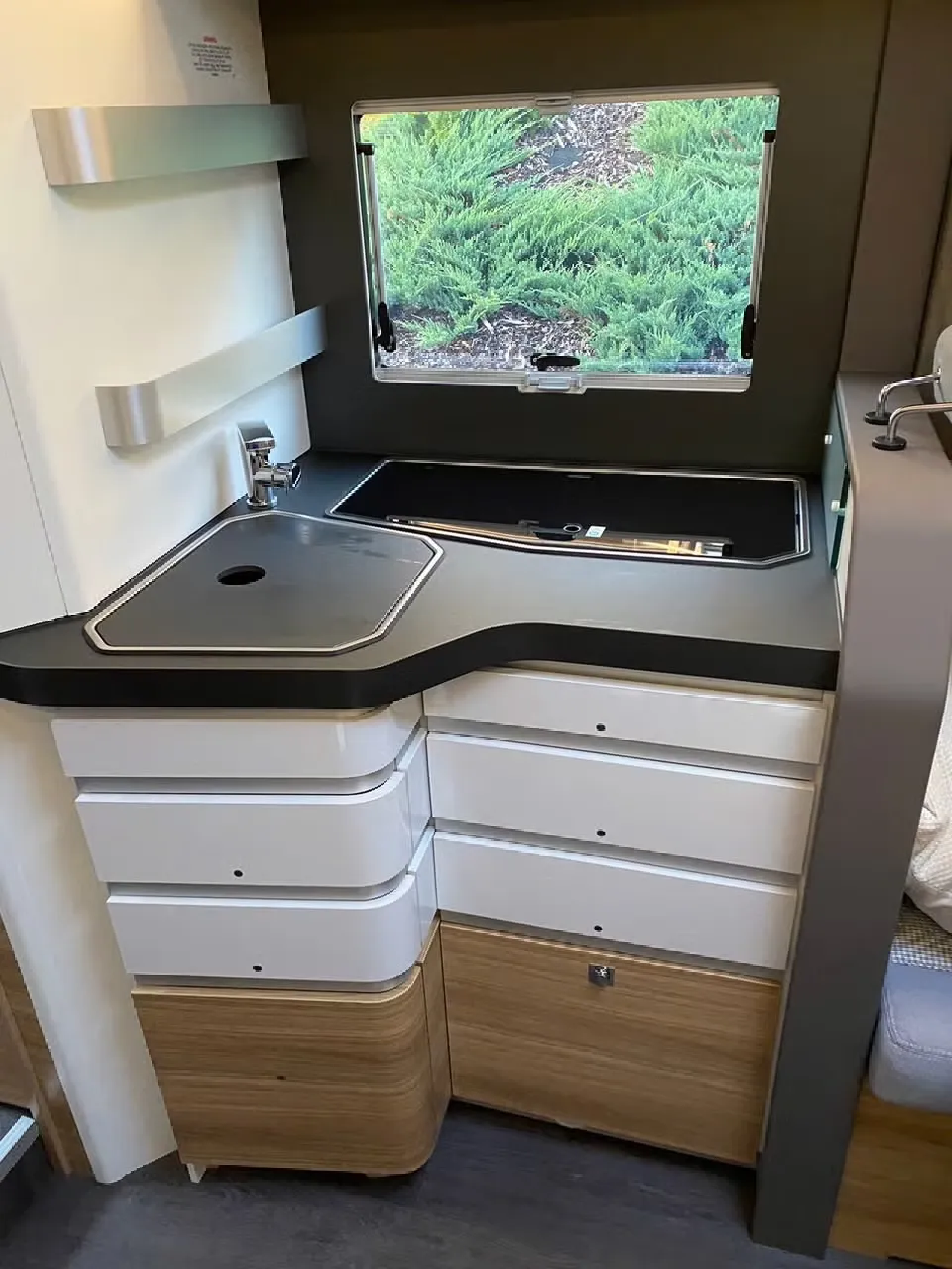 Adria 700 Sonic DC plus