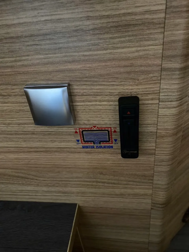 Adria 700 Sonic DC plus