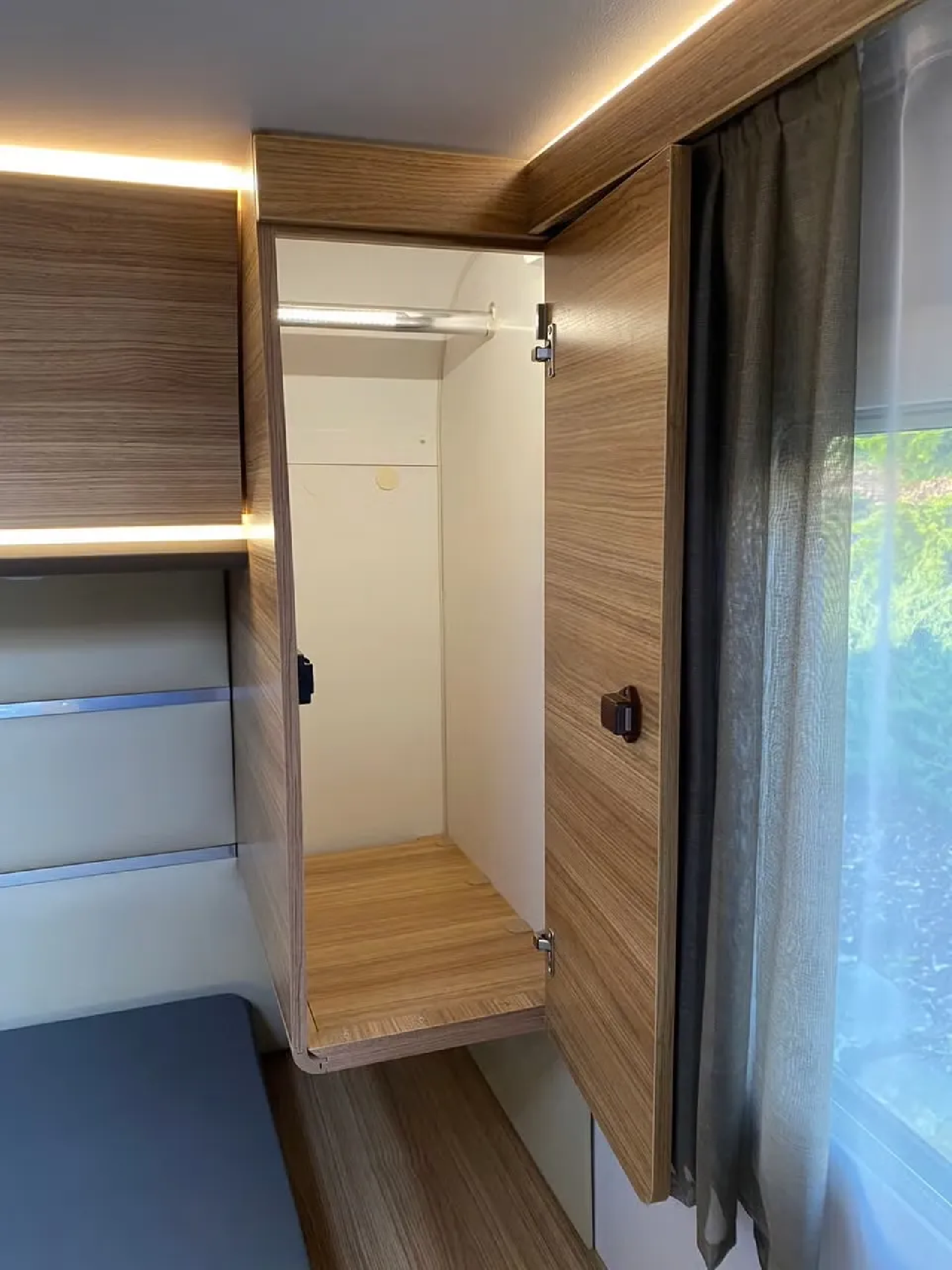 Adria 700 Sonic DC plus