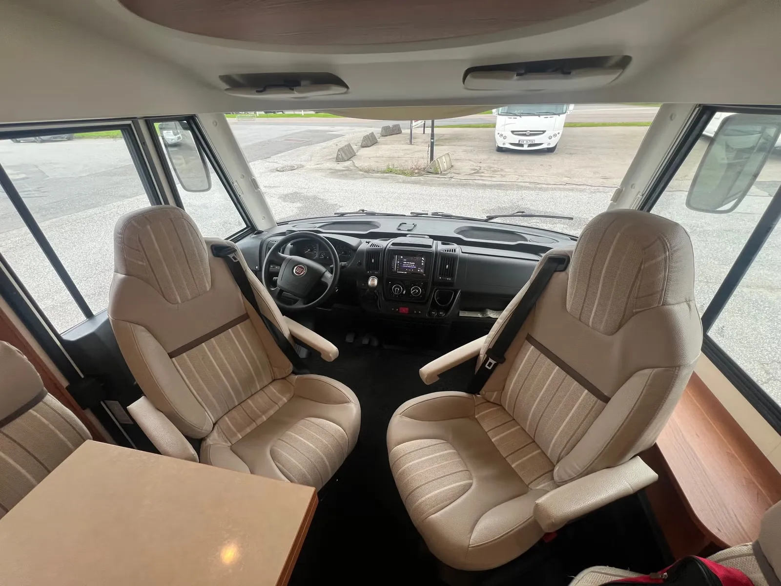 Rapido 855F Scandinavie