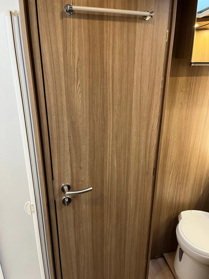 Rapido 8090DF ALKO 180 ch