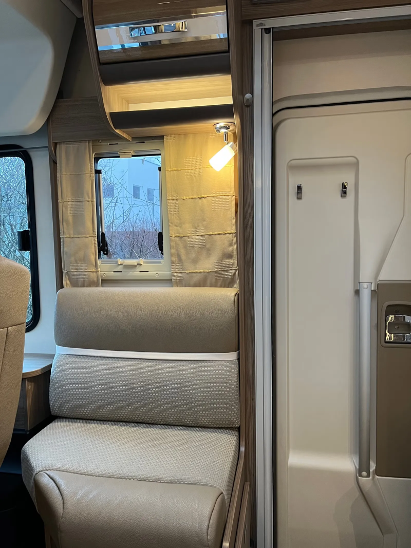 Rapido 8090DF ALKO 180 ch