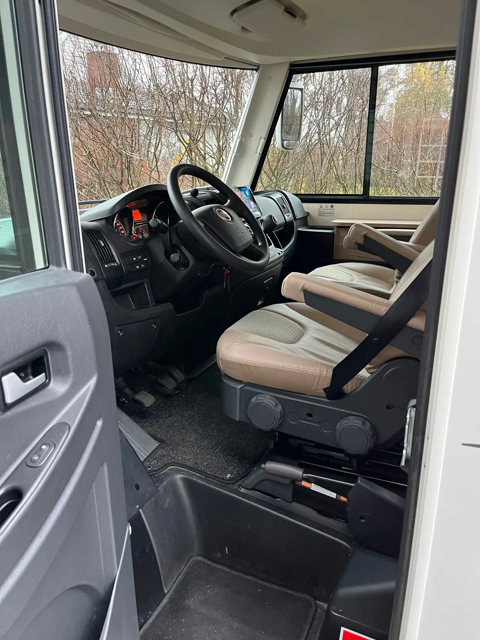 Rapido 8090DF ALKO 180 ch