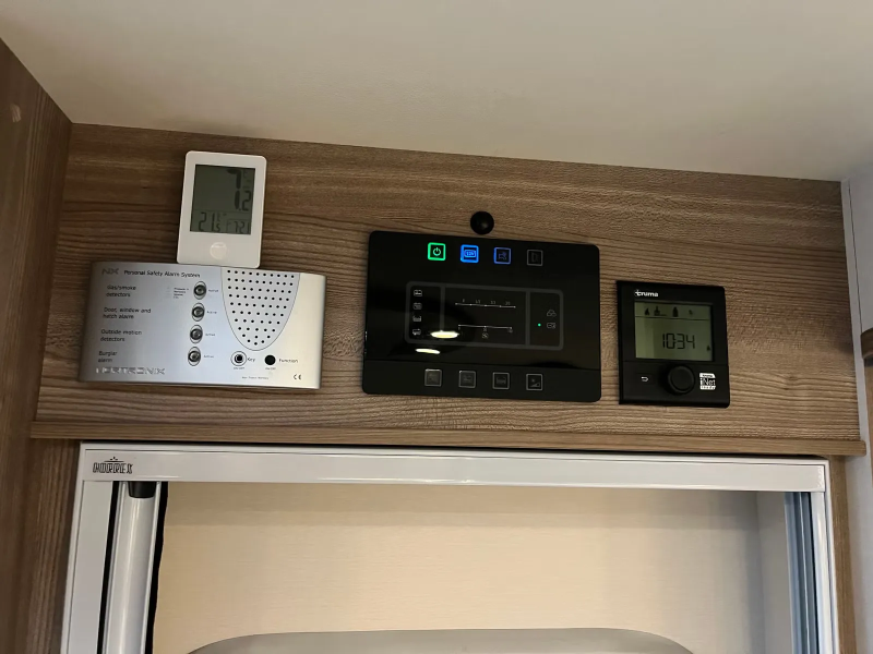 Rapido 8090DF ALKO 180 ch