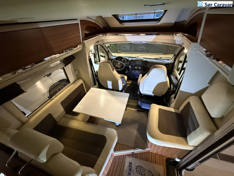 Adria Matrix M 670 SC