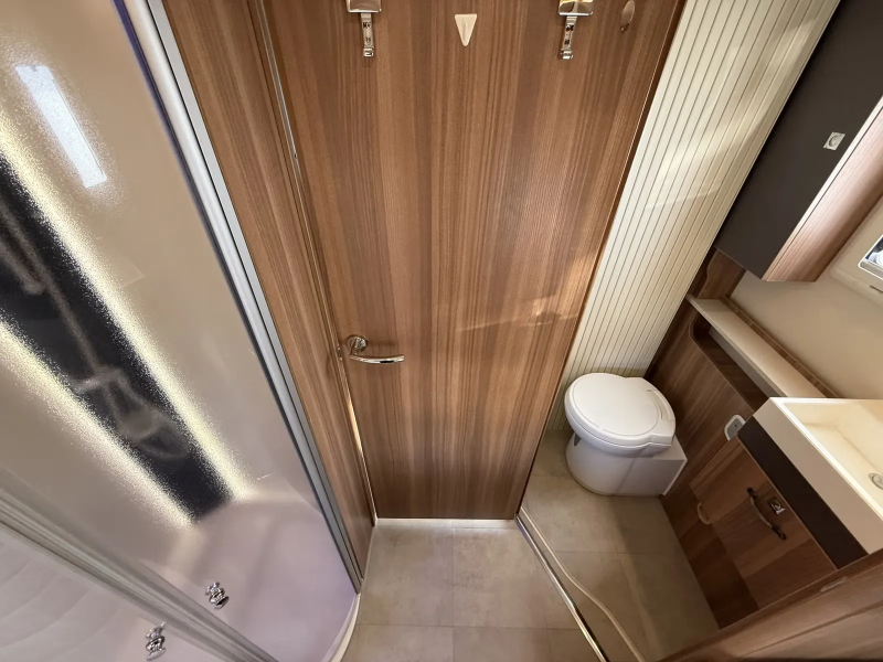 Challenger SIRIUS 3098