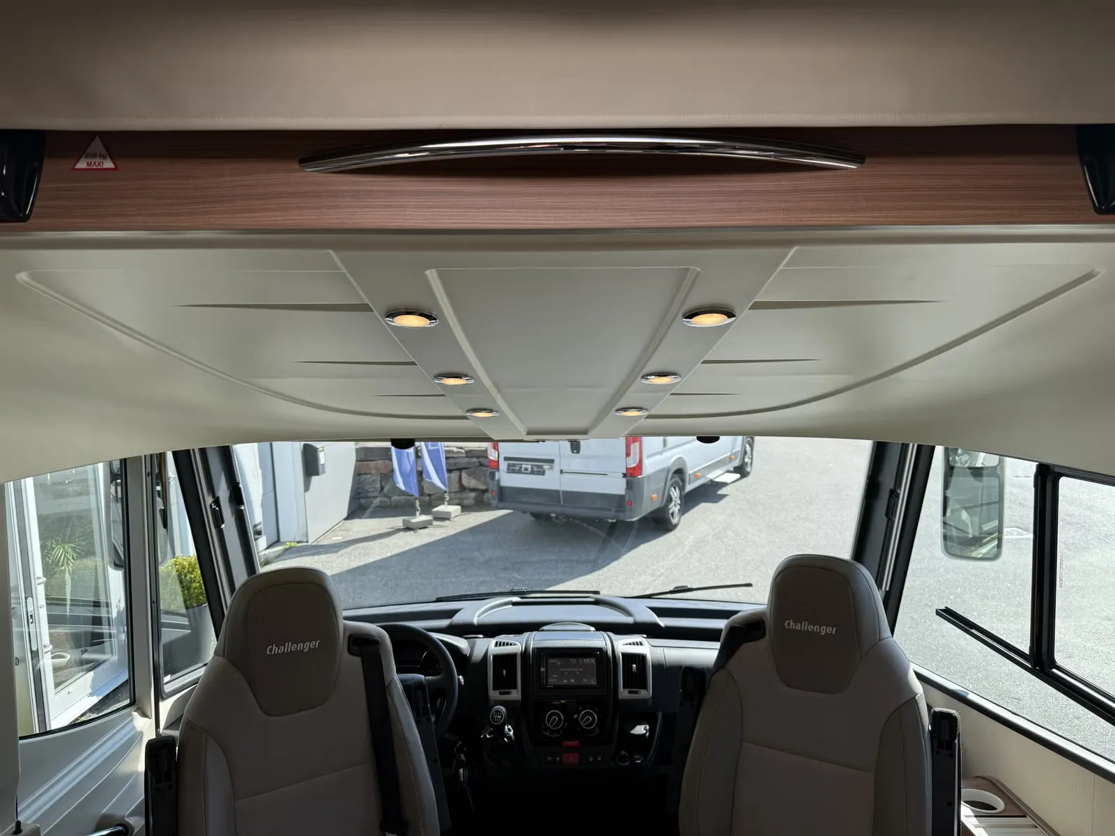 Challenger SIRIUS 3098