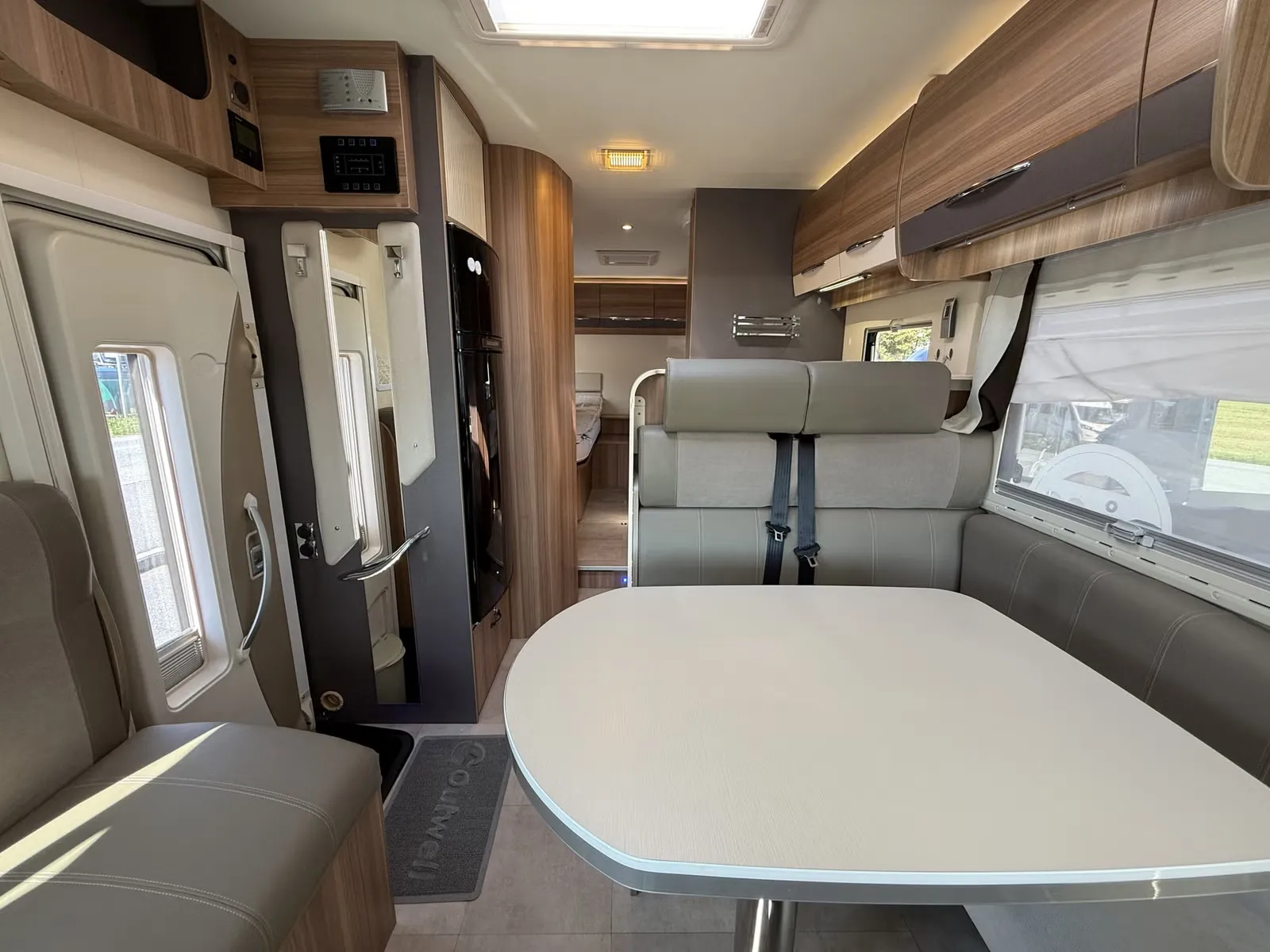 Challenger SIRIUS 3098