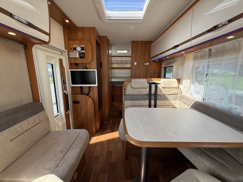 Dethleffs trend i 7057