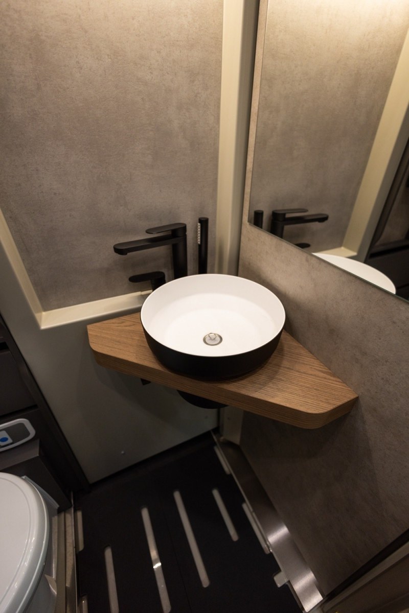 Niesmann-Bischoff iSmove 6.9 E