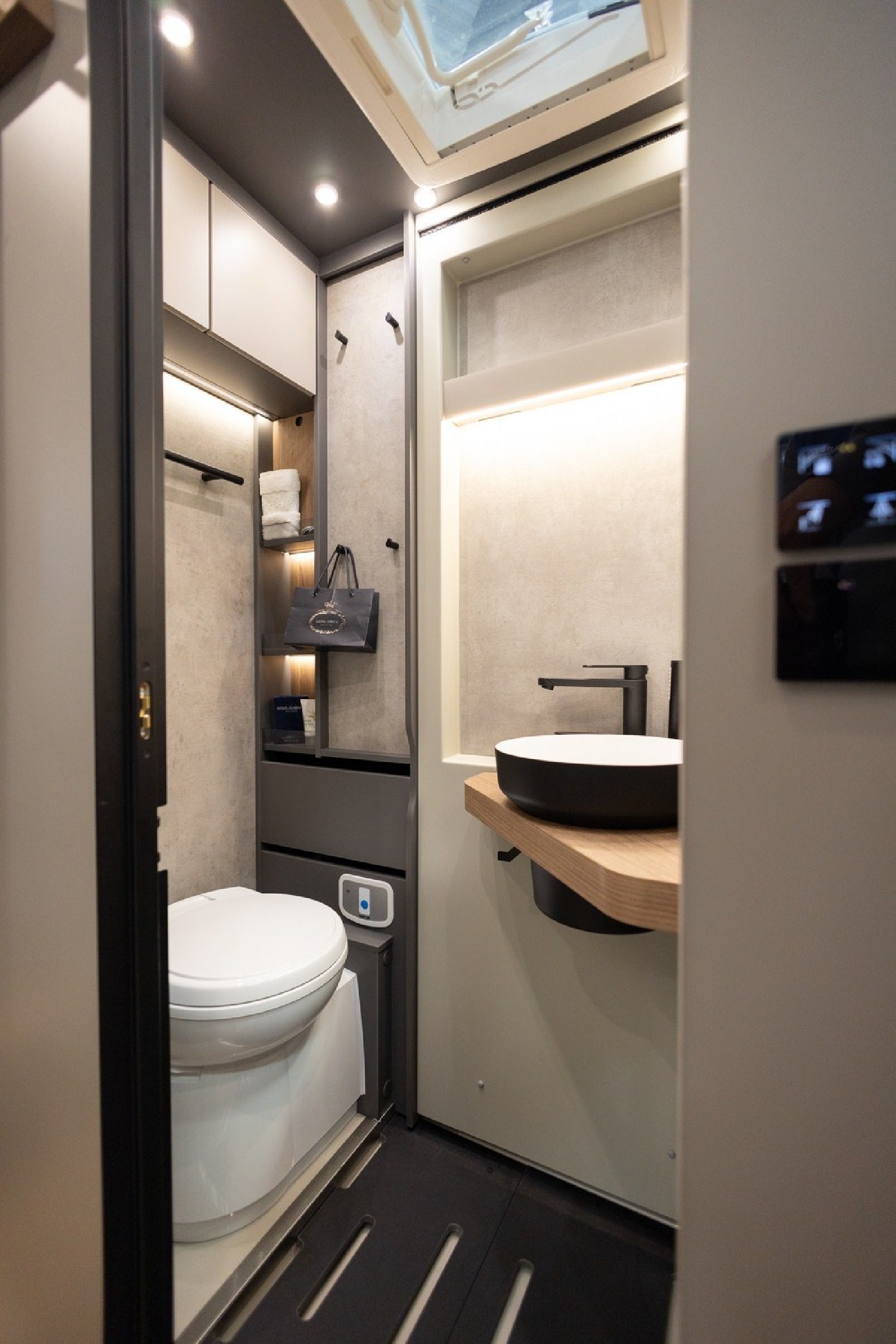 Niesmann-Bischoff iSmove 6.9 E