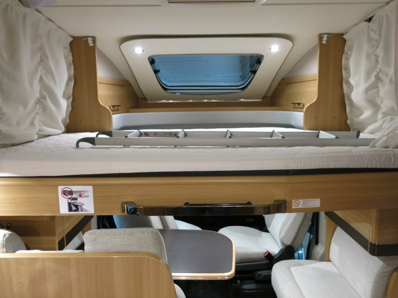 LMC 737 G Breezer kaufen – Kroken Bobil AS