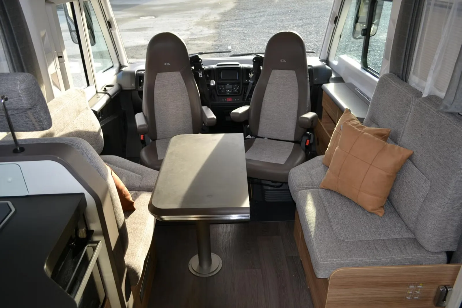 Adria Sonic I 700 DC