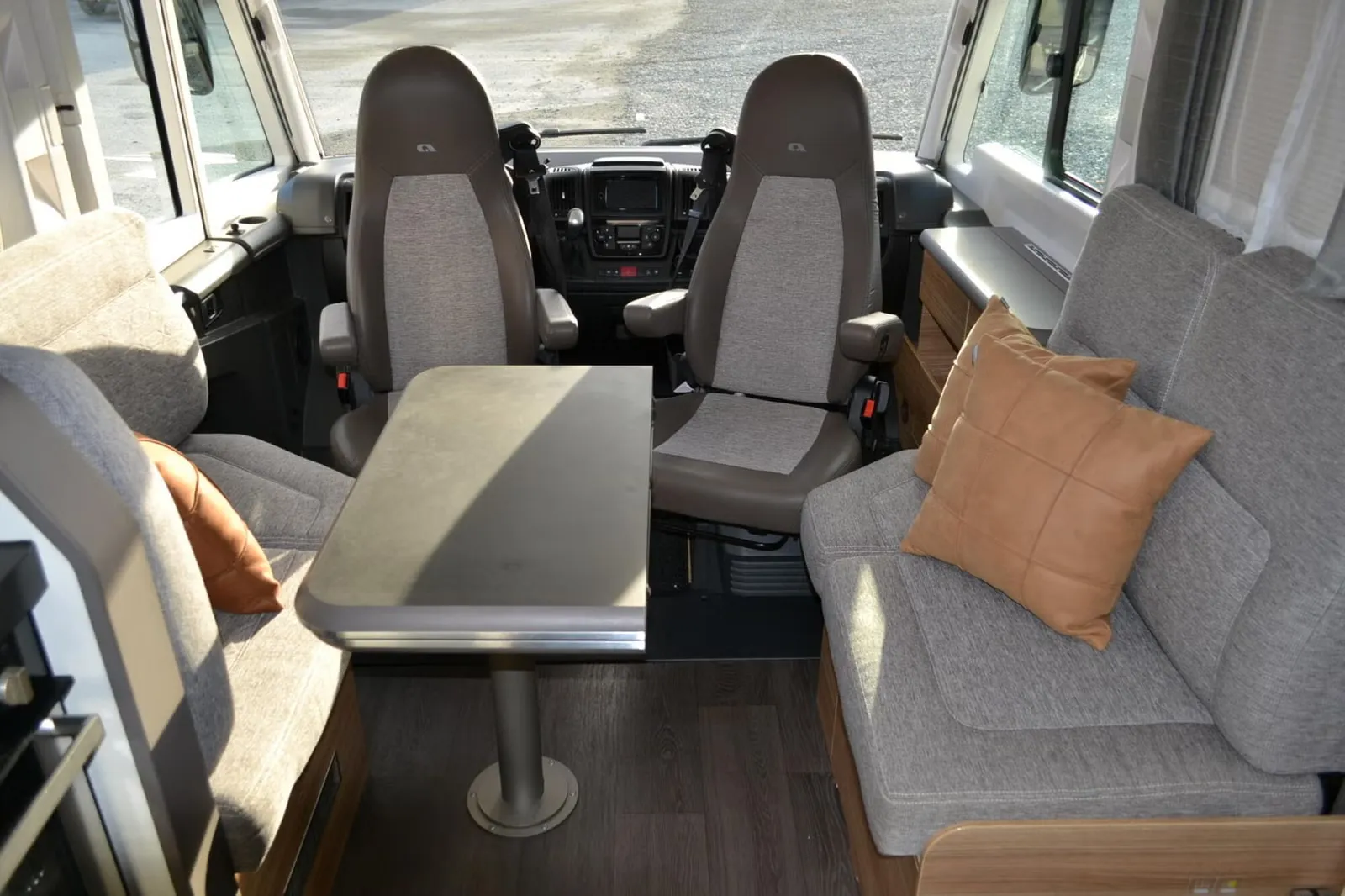 Adria Sonic I 700 DC