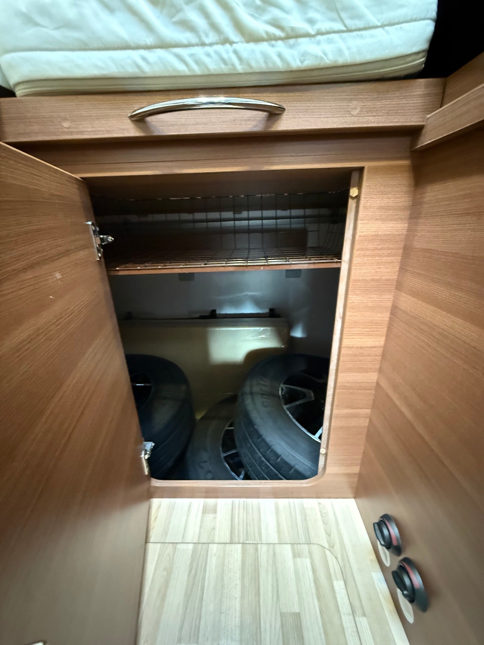 LMC H737 kaufen – Kroken Bobil AS