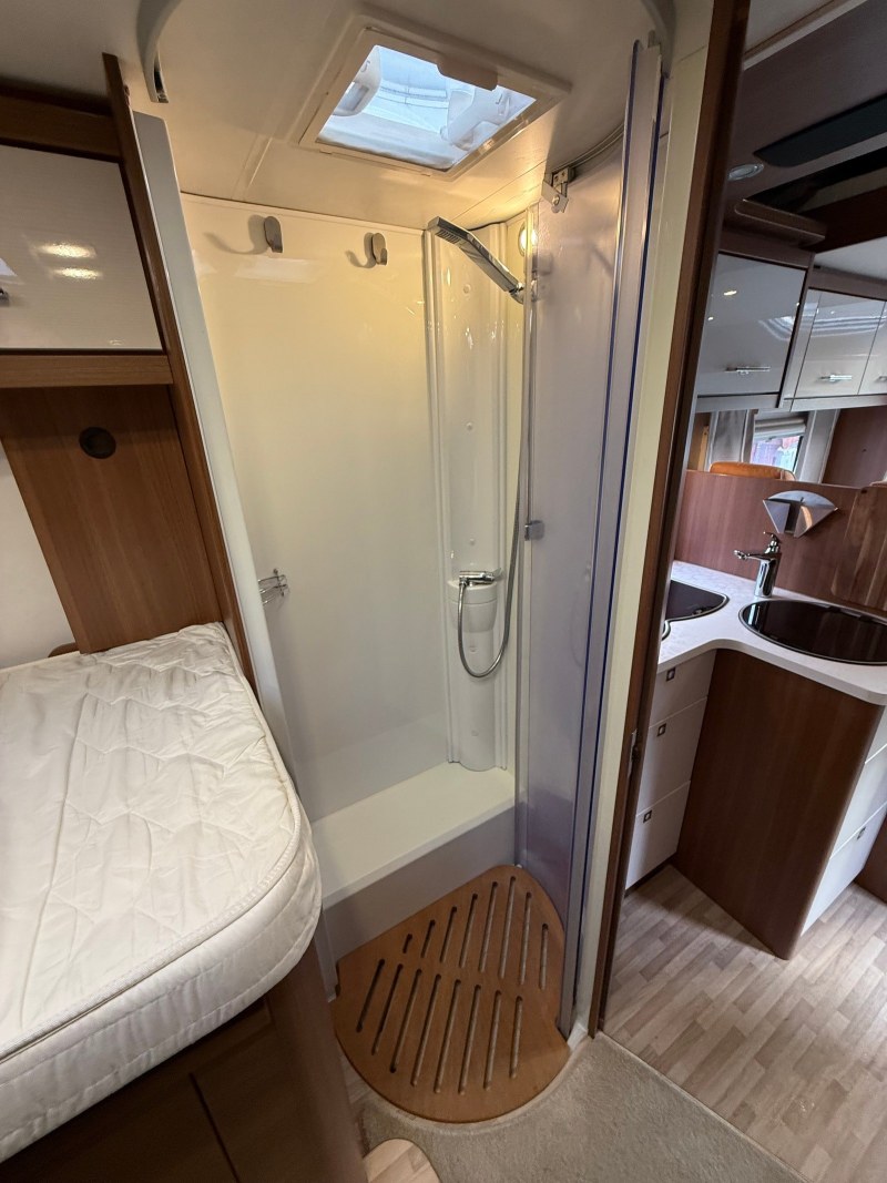 LMC H737 kaufen – Kroken Bobil AS