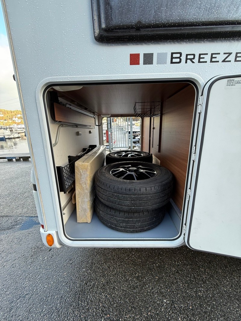 LMC H737 kaufen – Kroken Bobil AS