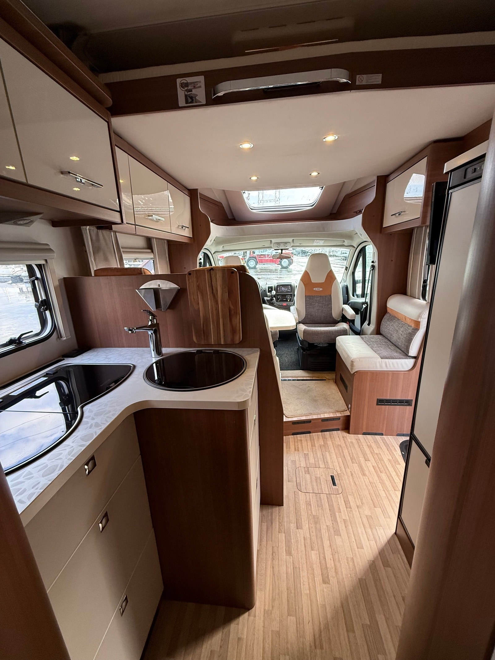 LMC H737 kaufen – Kroken Bobil AS