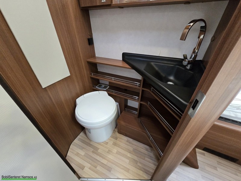 LMC Cruiser T 722 kaufen – Kroken Bobil AS