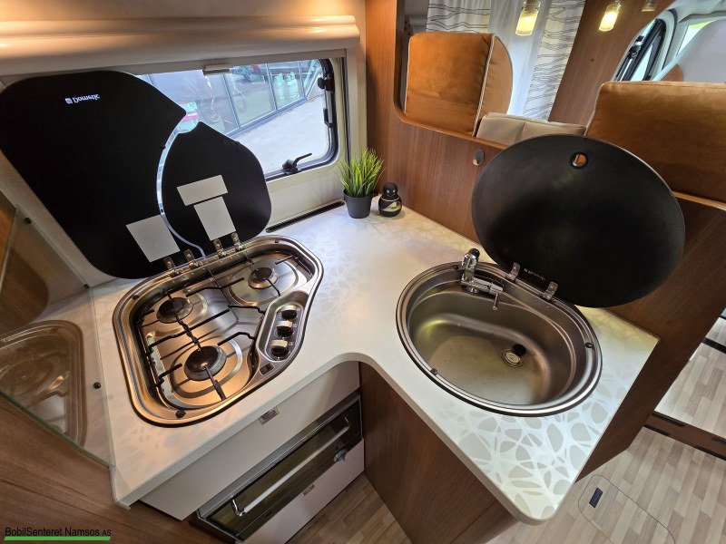 LMC Cruiser T 722 kaufen – Kroken Bobil AS