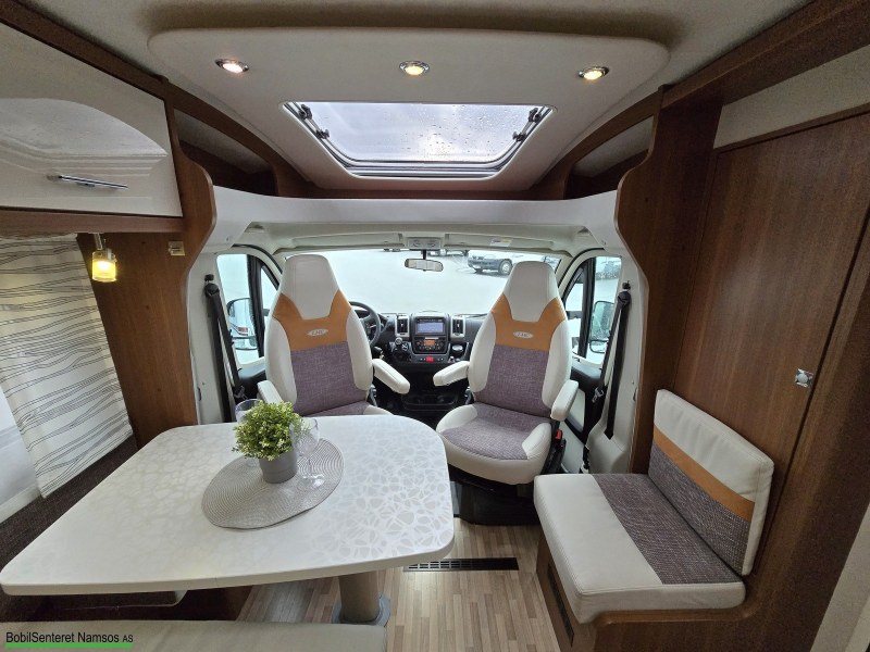 LMC Cruiser T 722 kaufen – Kroken Bobil AS