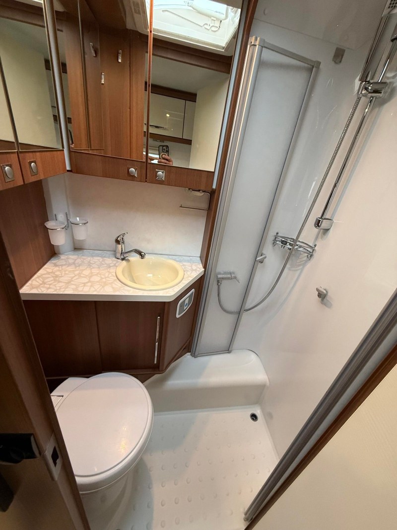 LMC Explorer Sportline 675 kaufen – Kroken Bobil AS