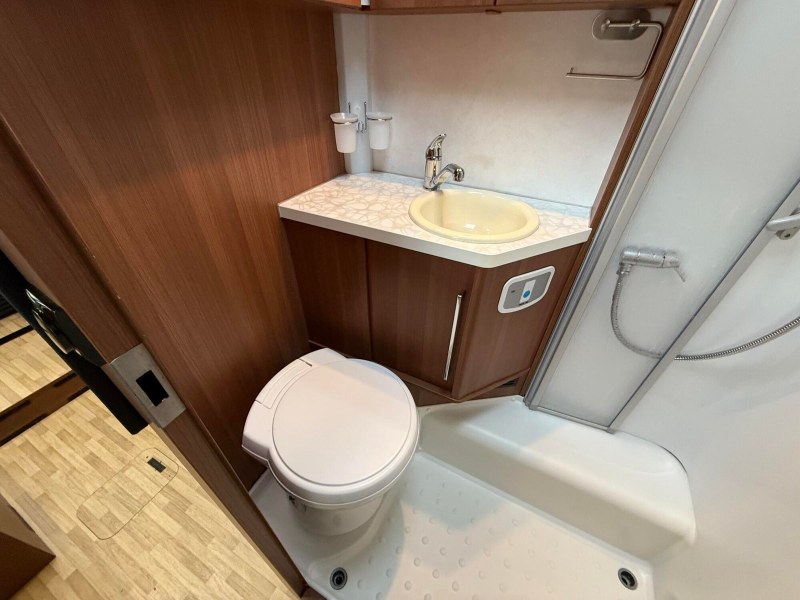 LMC Explorer Sportline 675 kaufen – Kroken Bobil AS