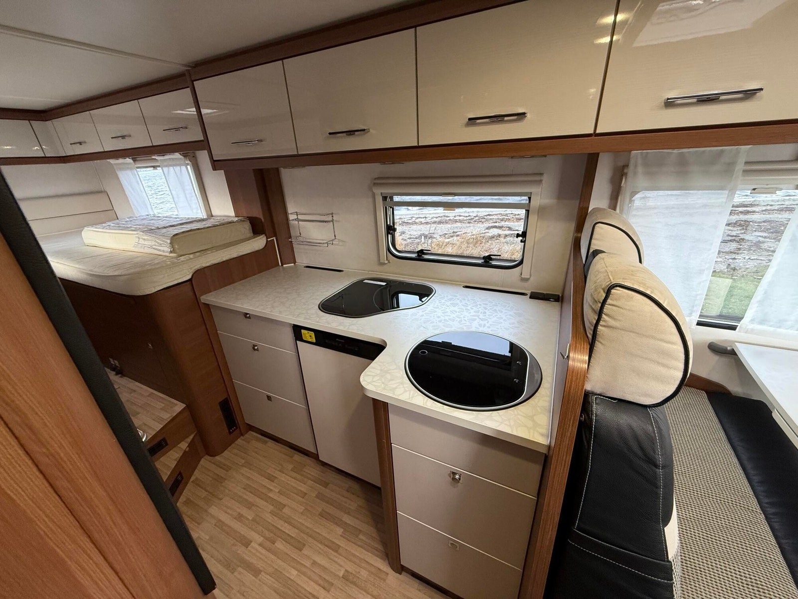 LMC Explorer Sportline 675 kaufen – Kroken Bobil AS