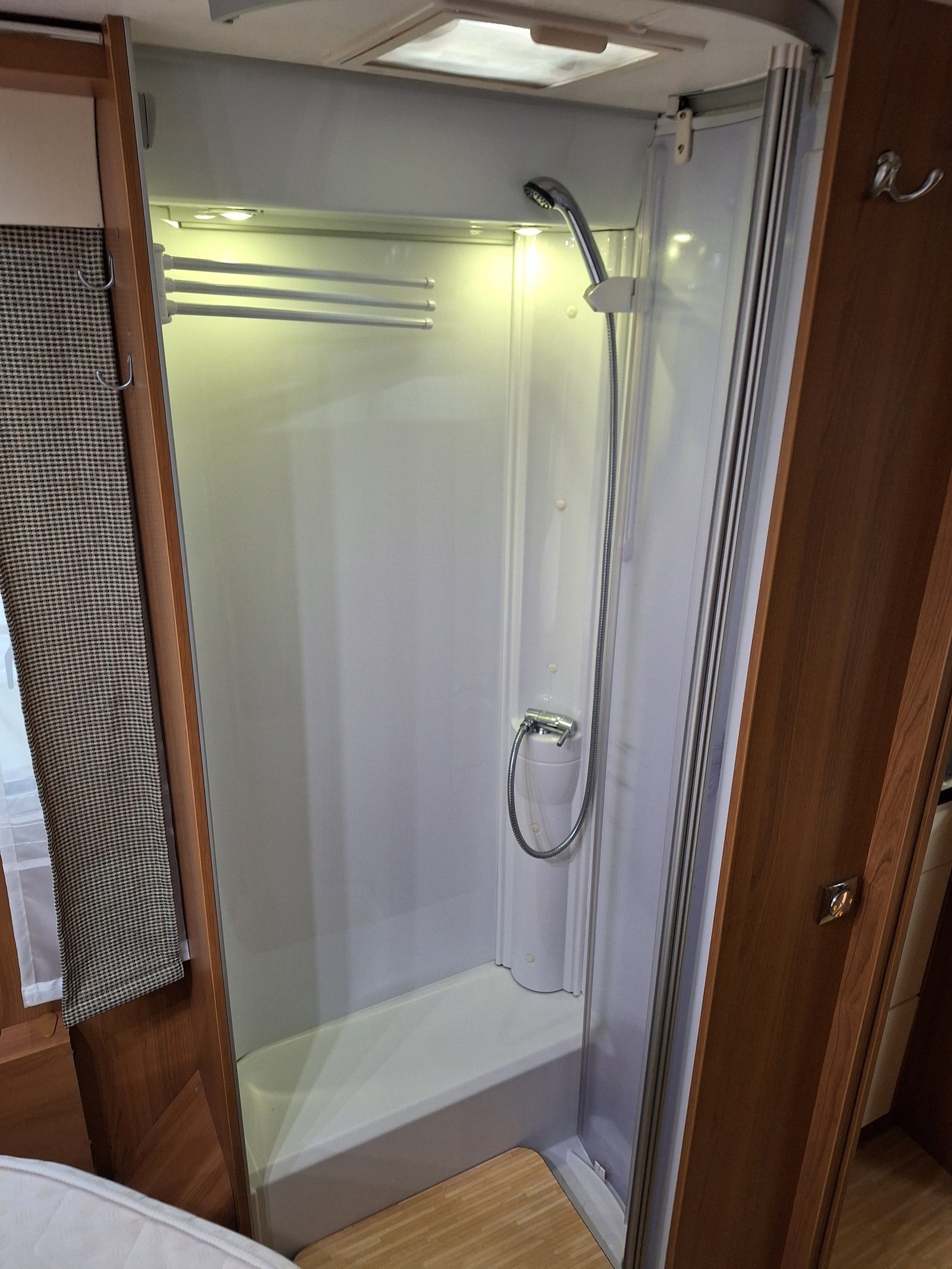 LMC Liberty Explorer I720 kaufen – Kroken Bobil AS