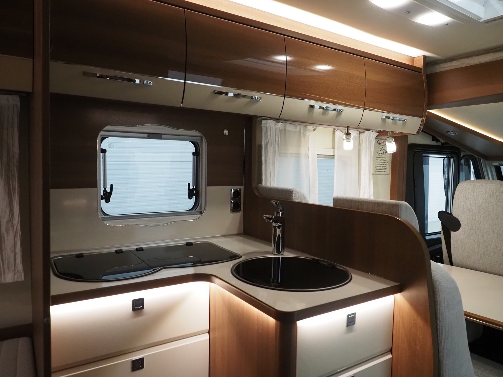 LMC I 715 Comfort Explorer kaufen – Kroken Bobil AS