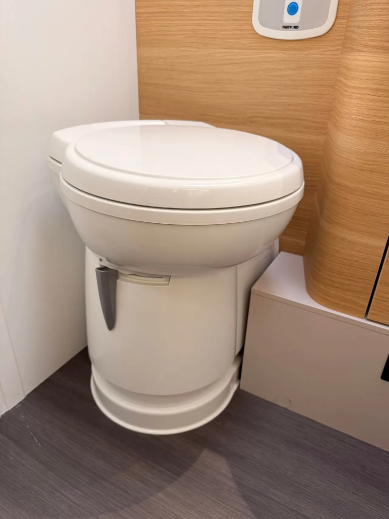 Adria Matrix Plus 670 SC