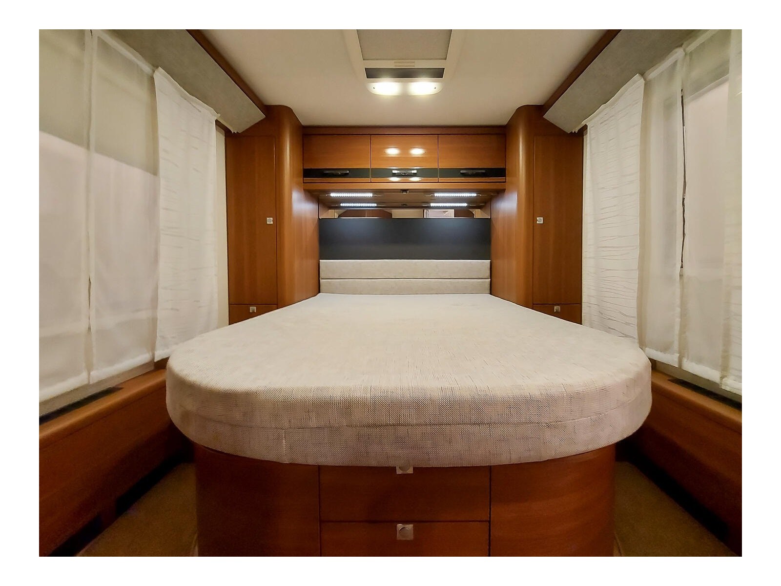 LMC I 745 Sportline kaufen – Kroken Bobil AS