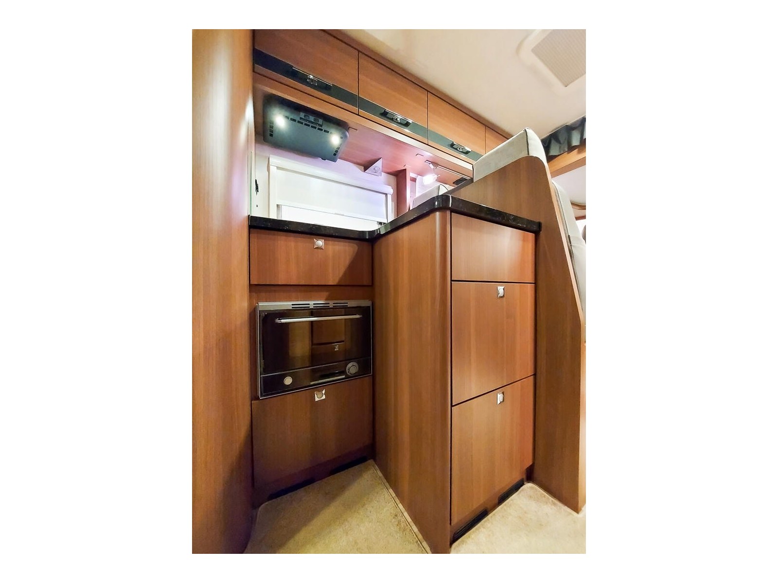 LMC I 745 Sportline kaufen – Kroken Bobil AS