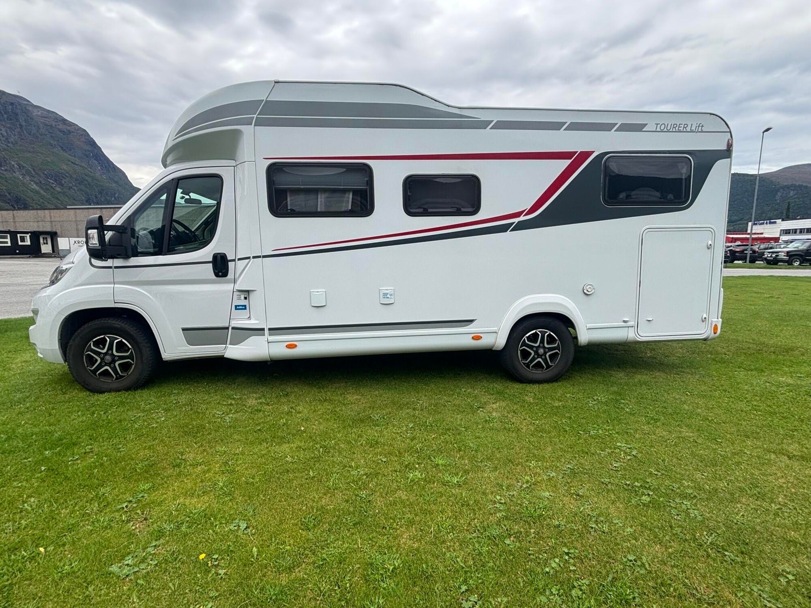 LMC Tourer H 660 kaufen – Kroken Bobil AS