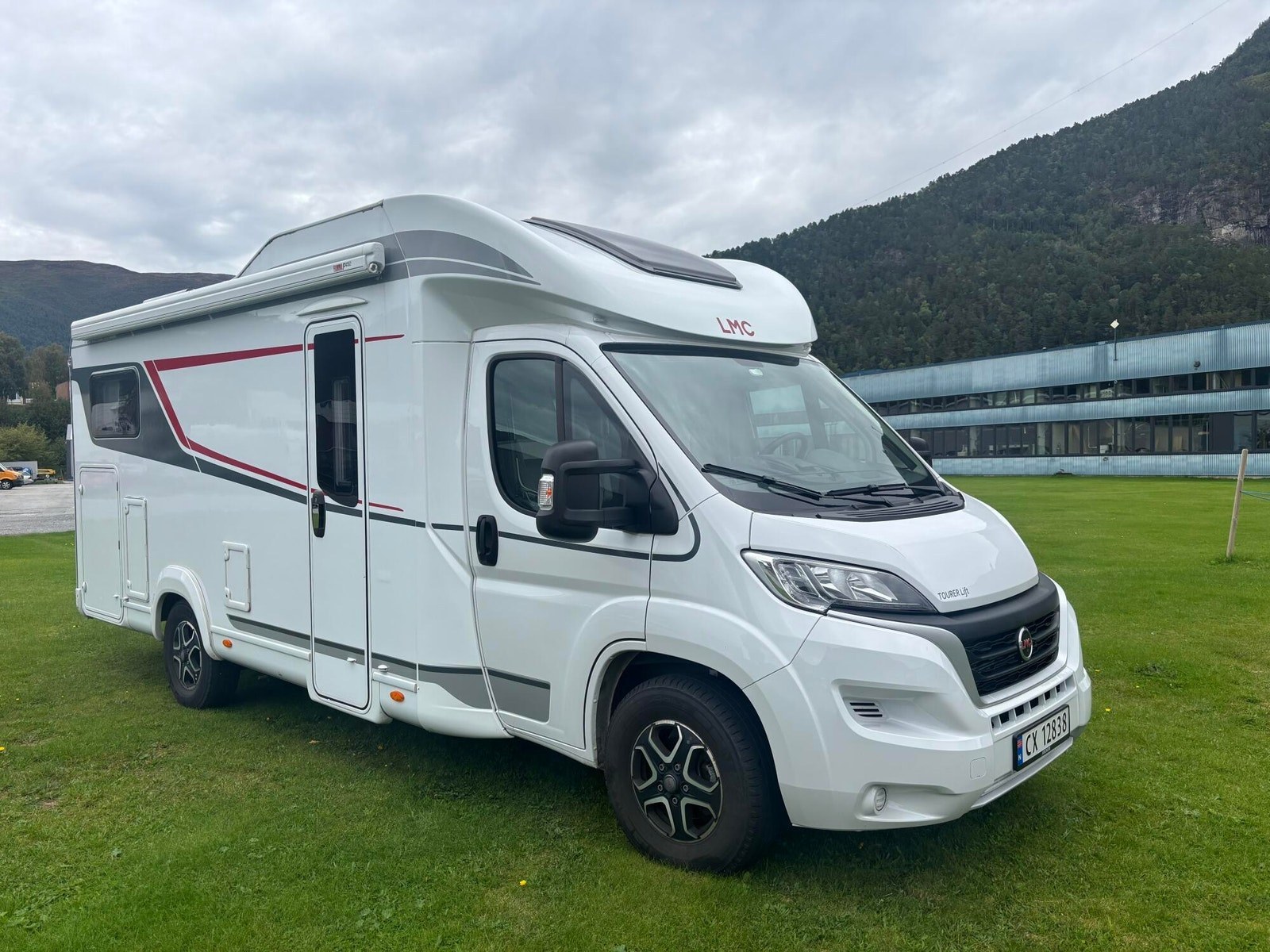 LMC Tourer H 660 kaufen – Kroken Bobil AS