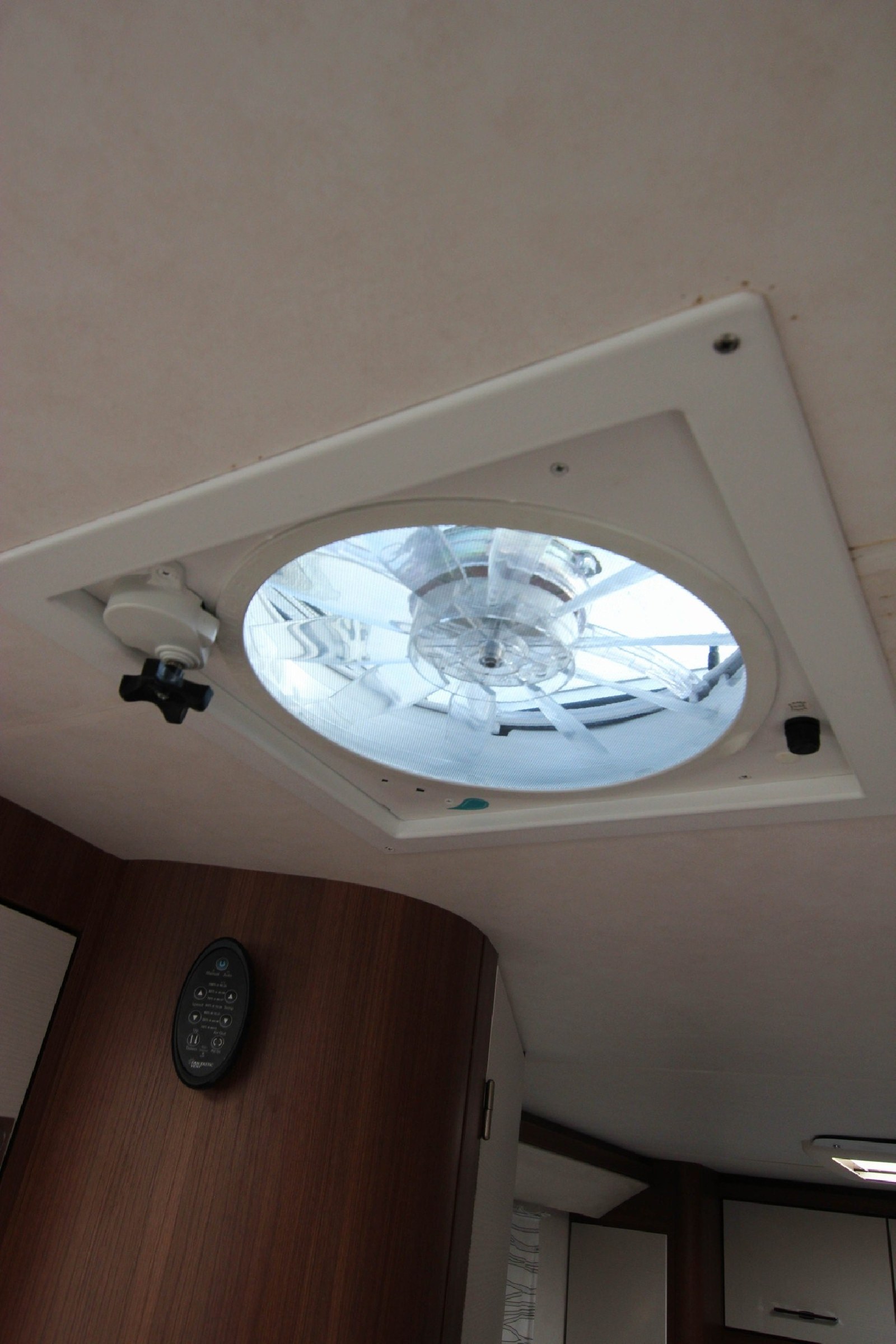 LMC I 745 SportLine kaufen – Kroken Bobil AS