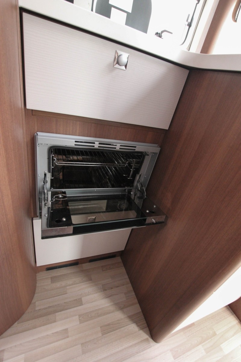 LMC I 745 SportLine kaufen – Kroken Bobil AS