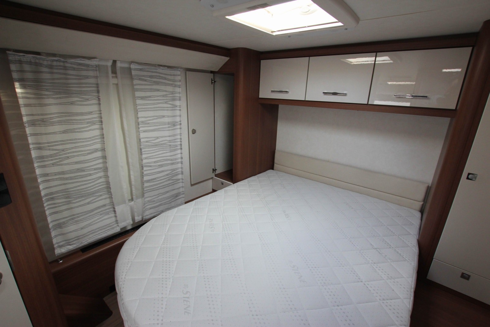 LMC I 745 SportLine kaufen – Kroken Bobil AS