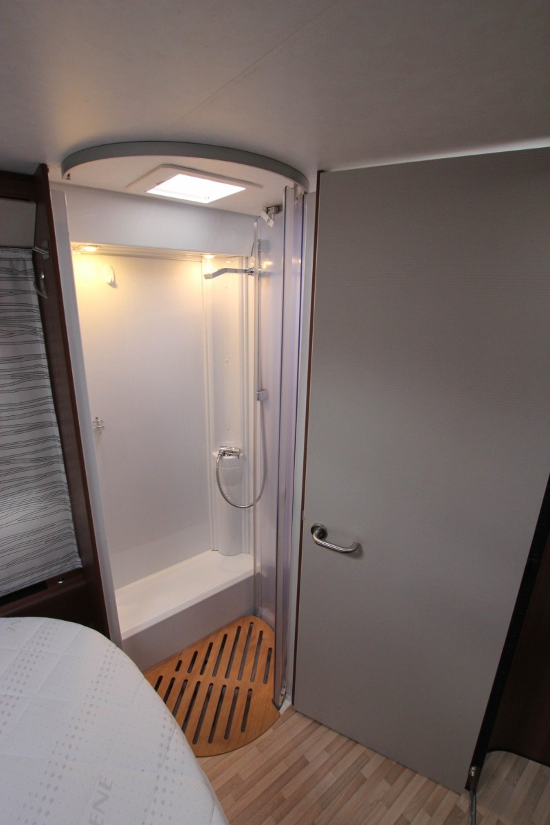 LMC I 745 SportLine kaufen – Kroken Bobil AS