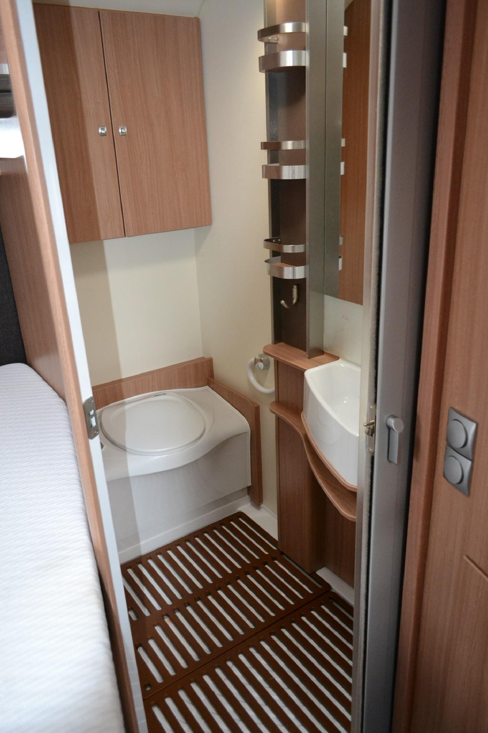 Knaus R16 Sky TI kaufen – Kroken Bobil AS