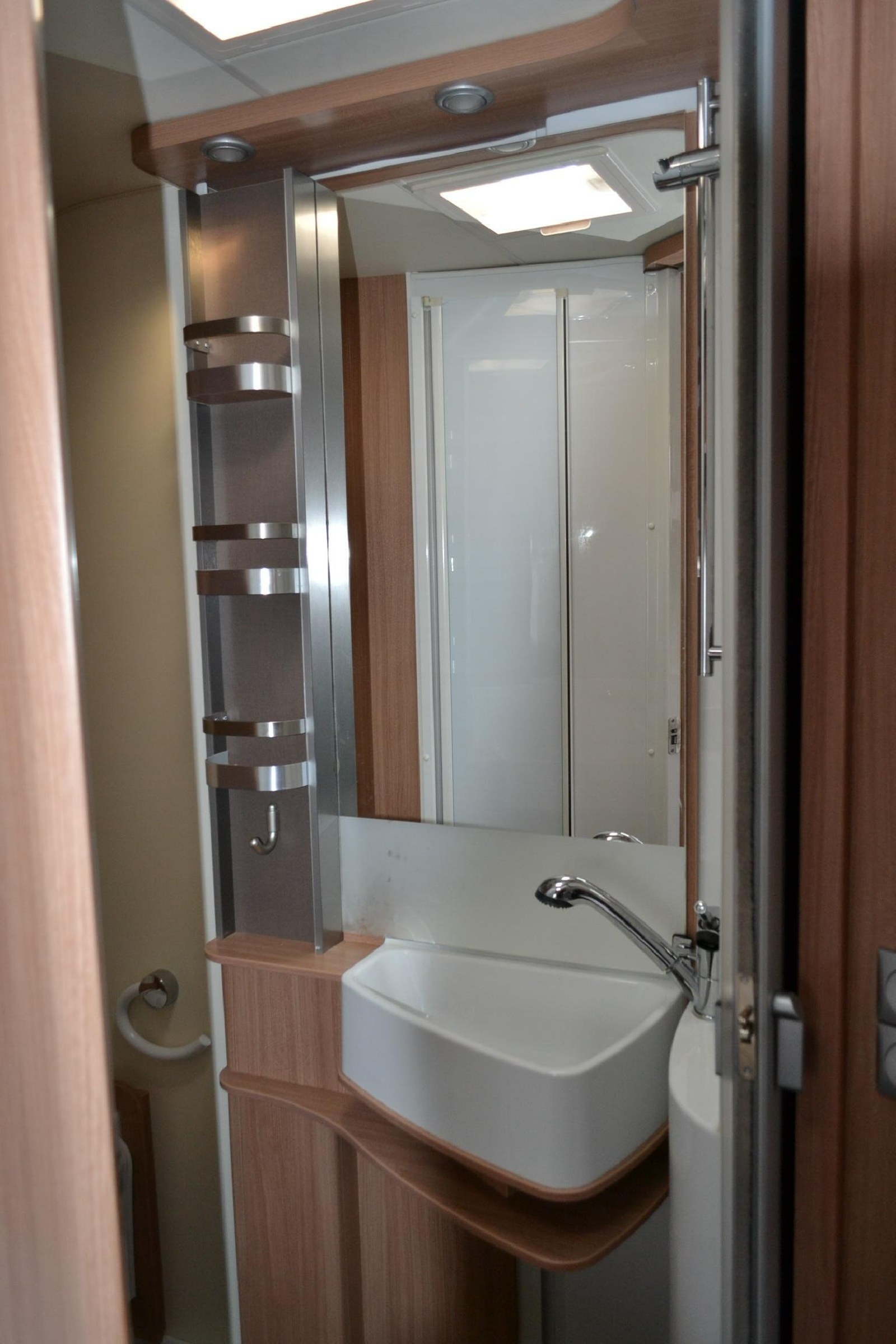 Knaus R16 Sky TI kaufen – Kroken Bobil AS