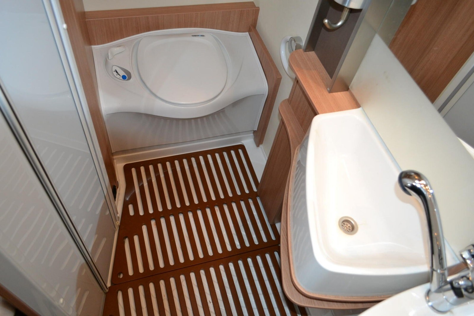 Knaus R16 Sky TI kaufen – Kroken Bobil AS