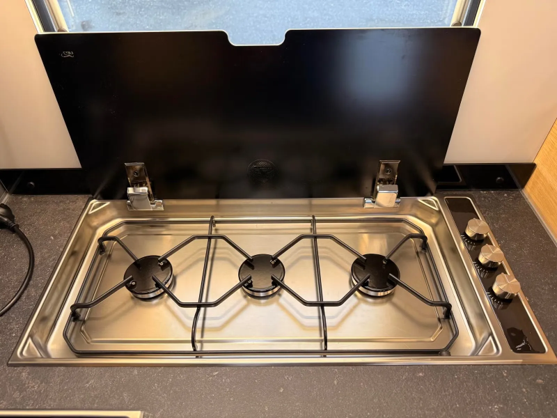 Adria Matrix Plus 670 SC