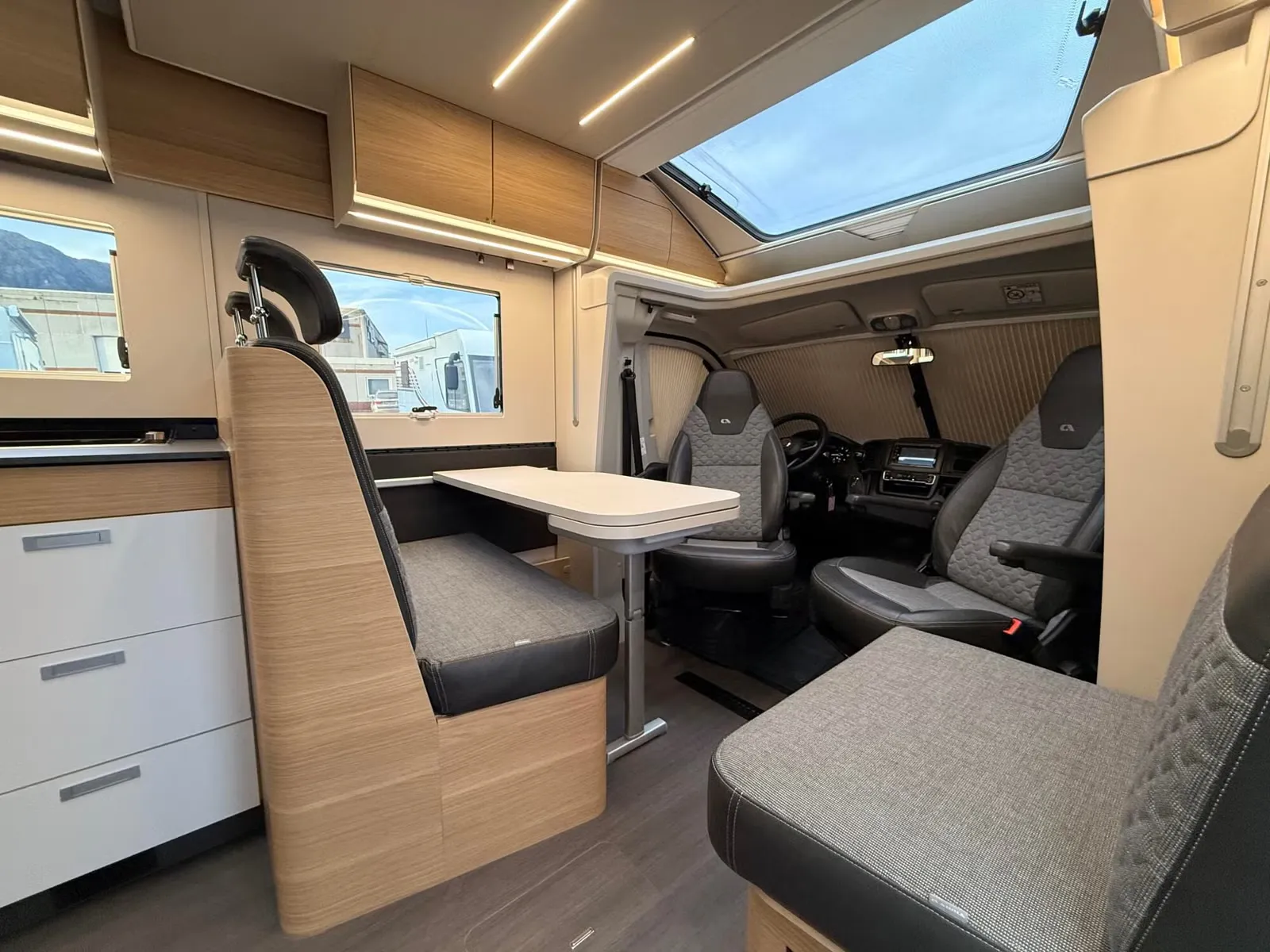 Adria Matrix Plus 670 SC