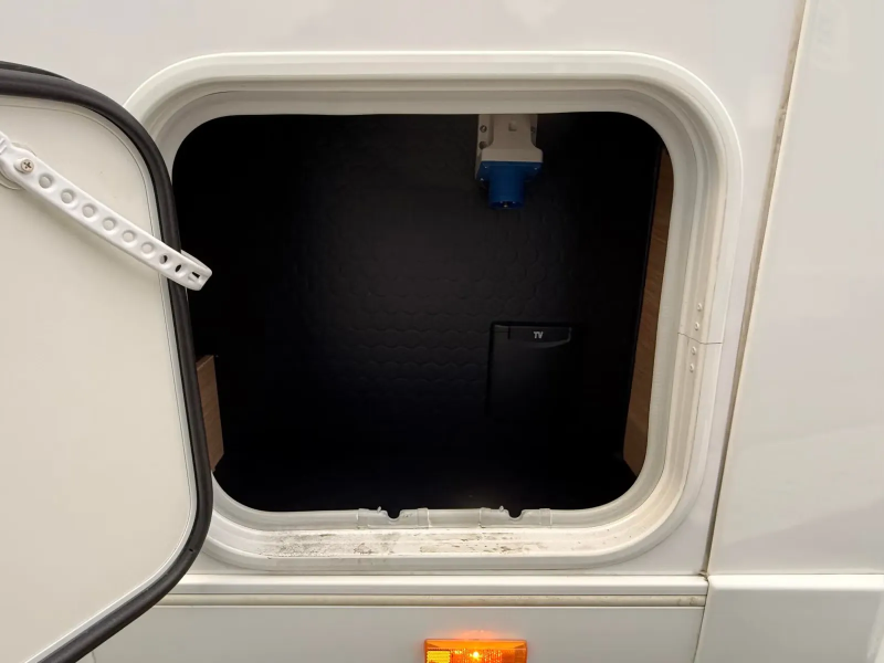 Adria Matrix Plus 670 SC