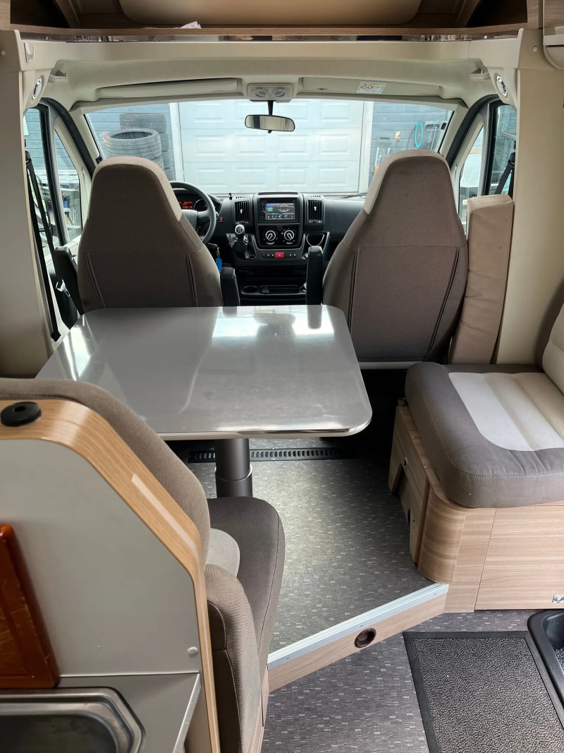 Adria Matrix M 670 SC