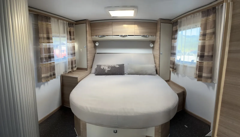 Adria Matrix M 670 SC